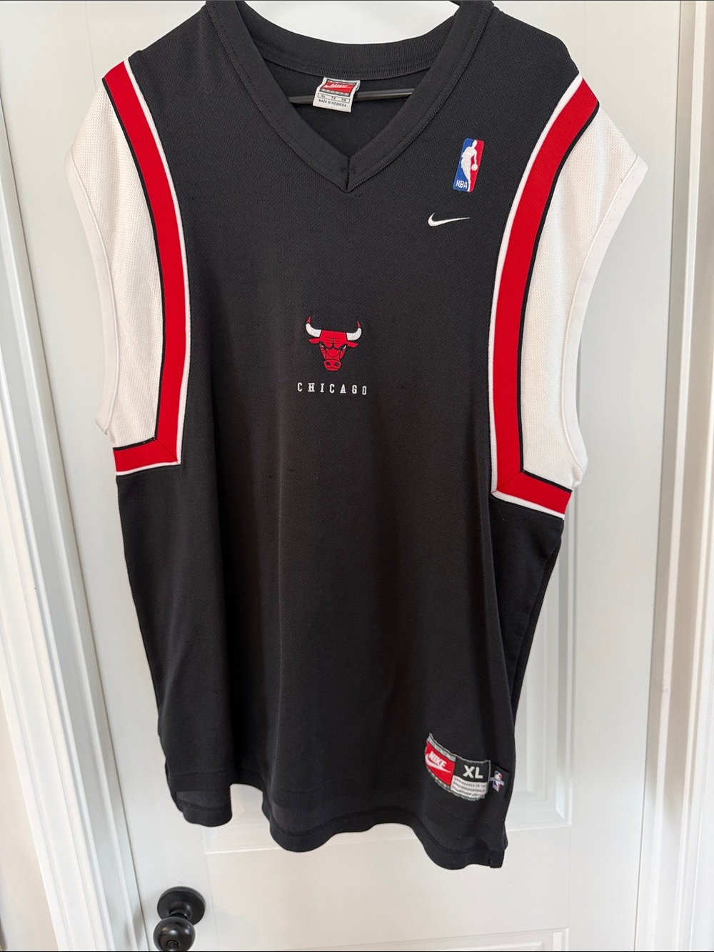 Nike 1998 Chicago Bulls All-Star Game sleeveless warm-up jersey